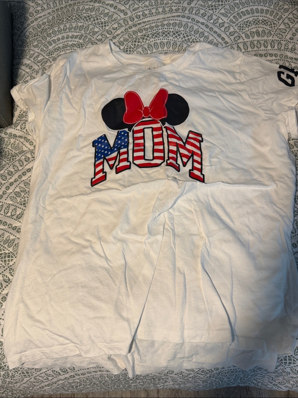 GAP White Tee with Red Bow and American-Flag 'MOM' Graphic